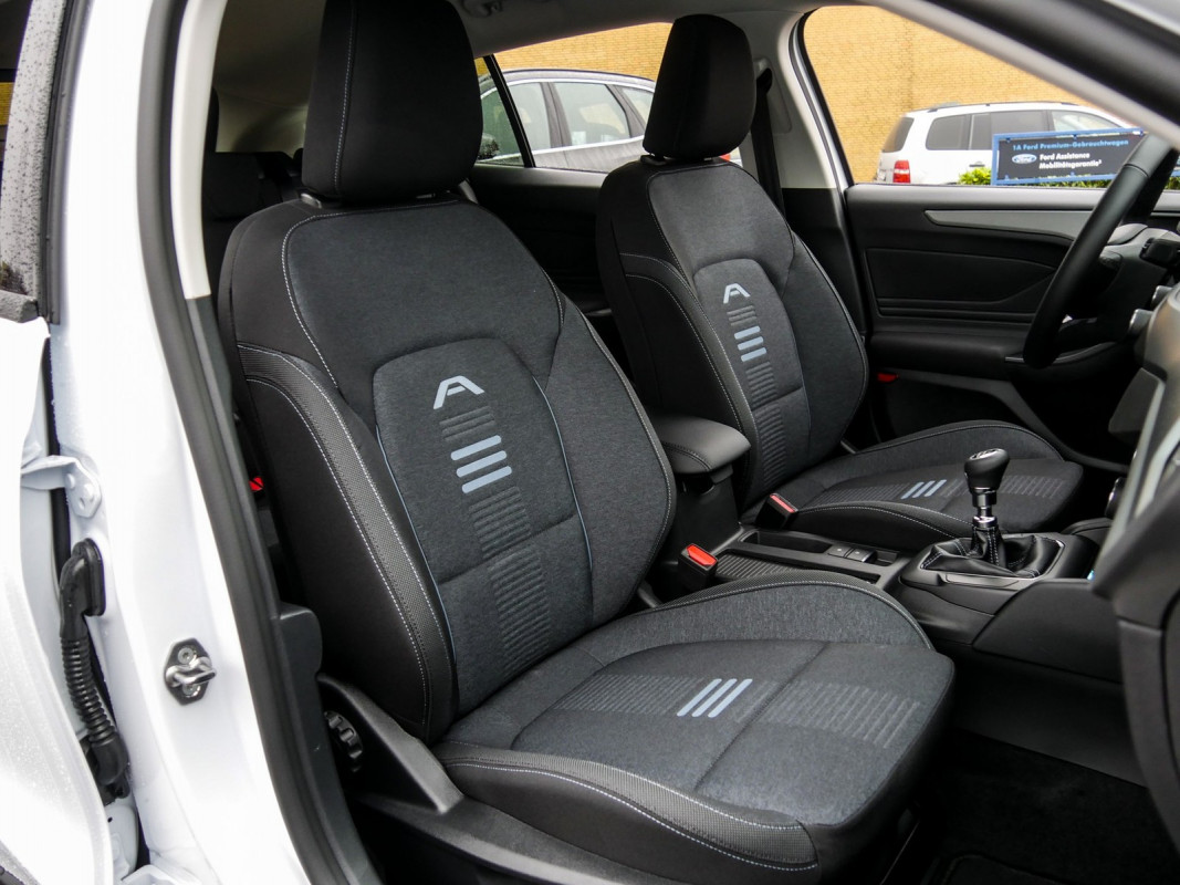 Ford Focus Turnier 1,0 EcoBoost Hybrid (MHEV) - Kombi - Weiss - Neuwagen - Bild 6