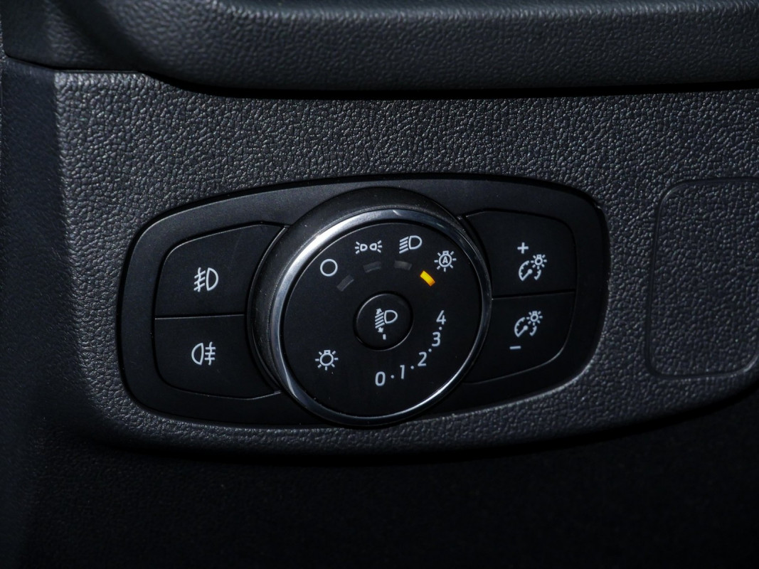Ford Focus Turnier 1,0 EcoBoost Hybrid (MHEV) - Kombi - Weiss - Neuwagen - Bild 12