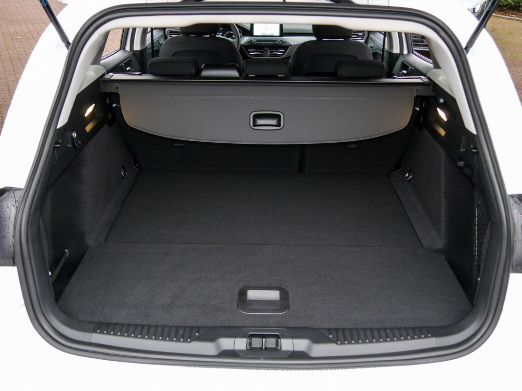 Ford Focus Turnier 1,0 EcoBoost Hybrid (MHEV) - Kombi - Weiss - Neuwagen - Bild 15