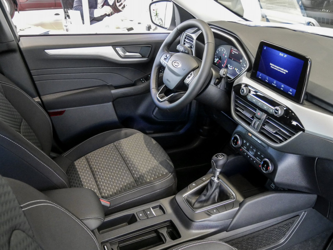 Ford Kuga 1.5 EcoBoost - SUV/Off-road - Weiss - Neuwagen - Bild 3