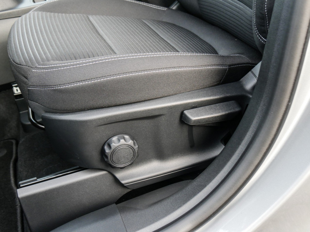 Ford Kuga 1,5l EcoBoost - SUV/Off-road - Silber - Neuwagen - Bild 14
