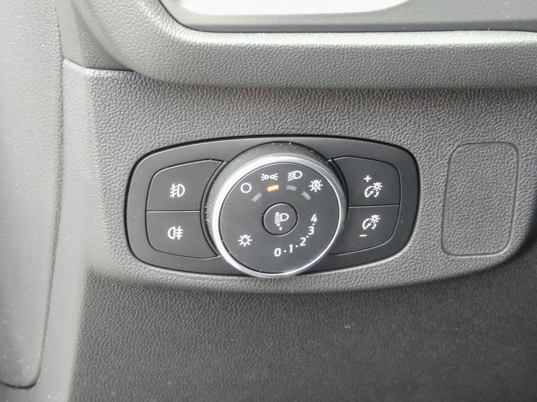 Ford Focus Turnier 1,0 l EcoBoost Hybrid (MHEV) - Kombi - Weiss - Neuwagen - Bild 12