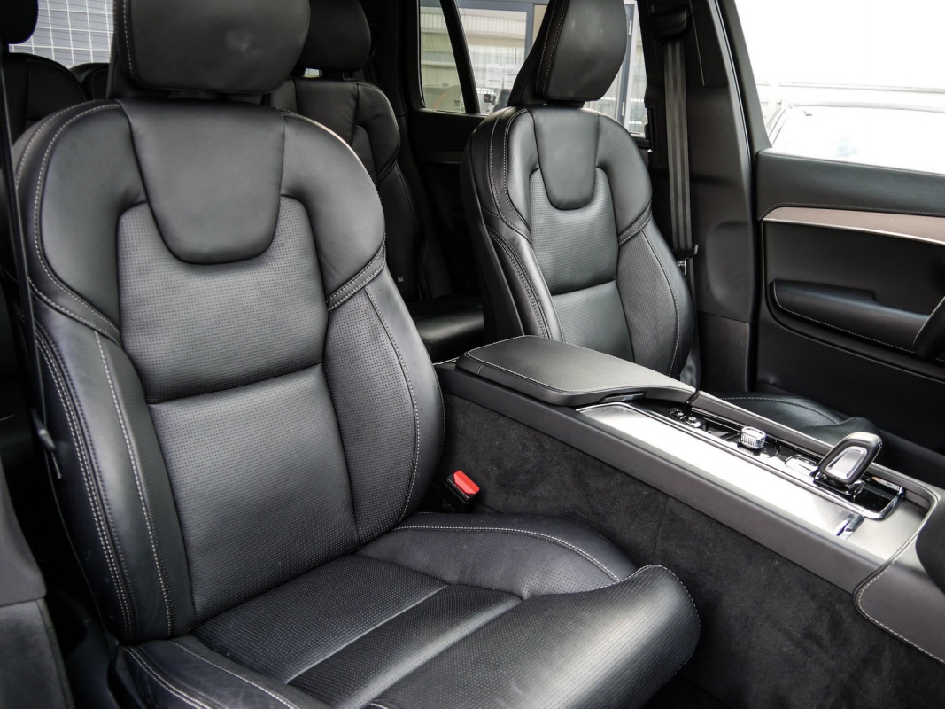 Volvo XC90 T8 Recharge AWD - SUV/Off-road - Schwarz - Gebrauchtwagen - Bild 7