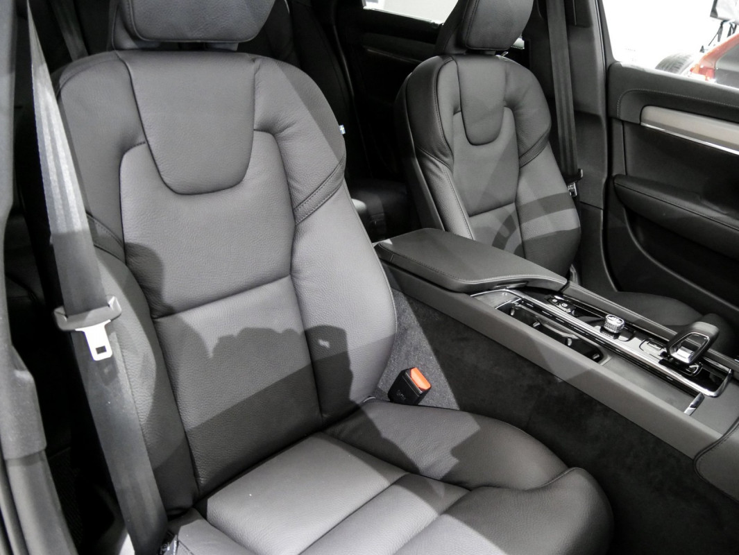 Volvo V90 Cross Country B4 - Kombi - Blau - Neuwagen - Bild 6