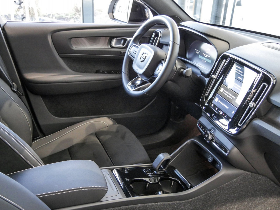 Volvo C40 Recharge Full Electric Twin AWD - SUV/Off-road - Grau - Gebrauchtwagen - Bild 3