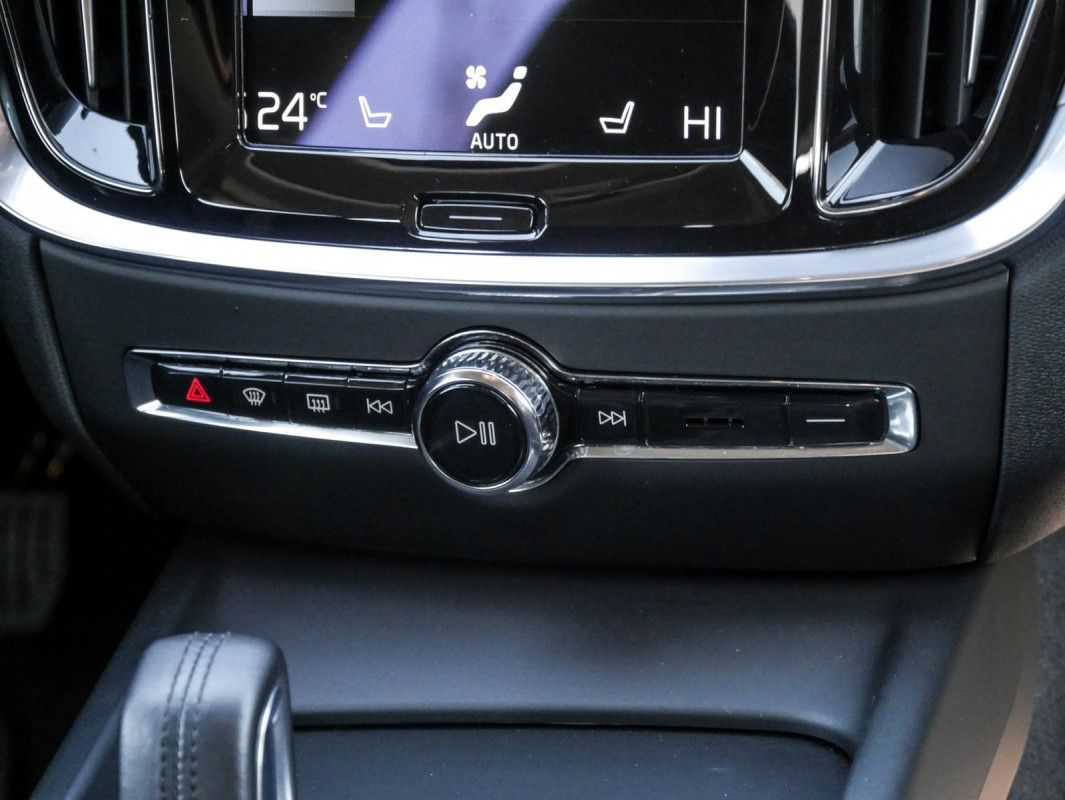 Volvo V60 B4 (B) - Kombi - Grau - Gebrauchtwagen - Bild 11