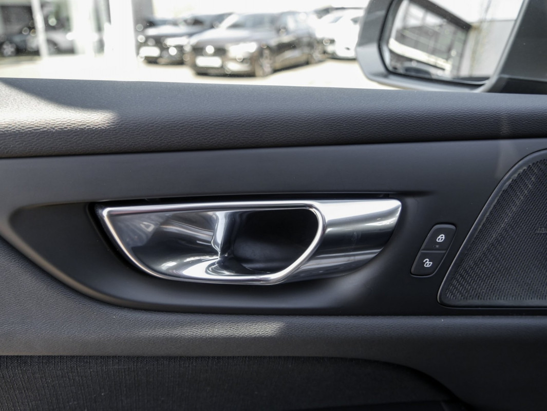 Volvo V60 B4 (B) - Kombi - Grau - Gebrauchtwagen - Bild 13