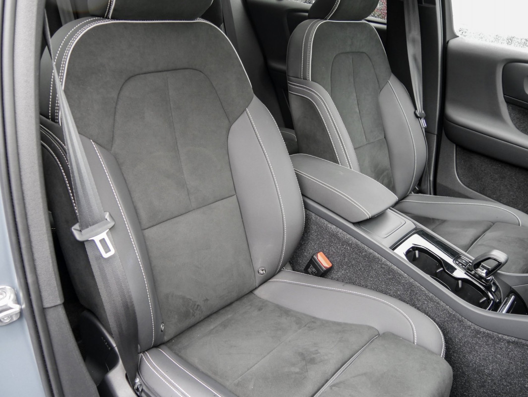 Volvo C40 - SUV/Off-road - Grau - Gebrauchtwagen - Bild 7