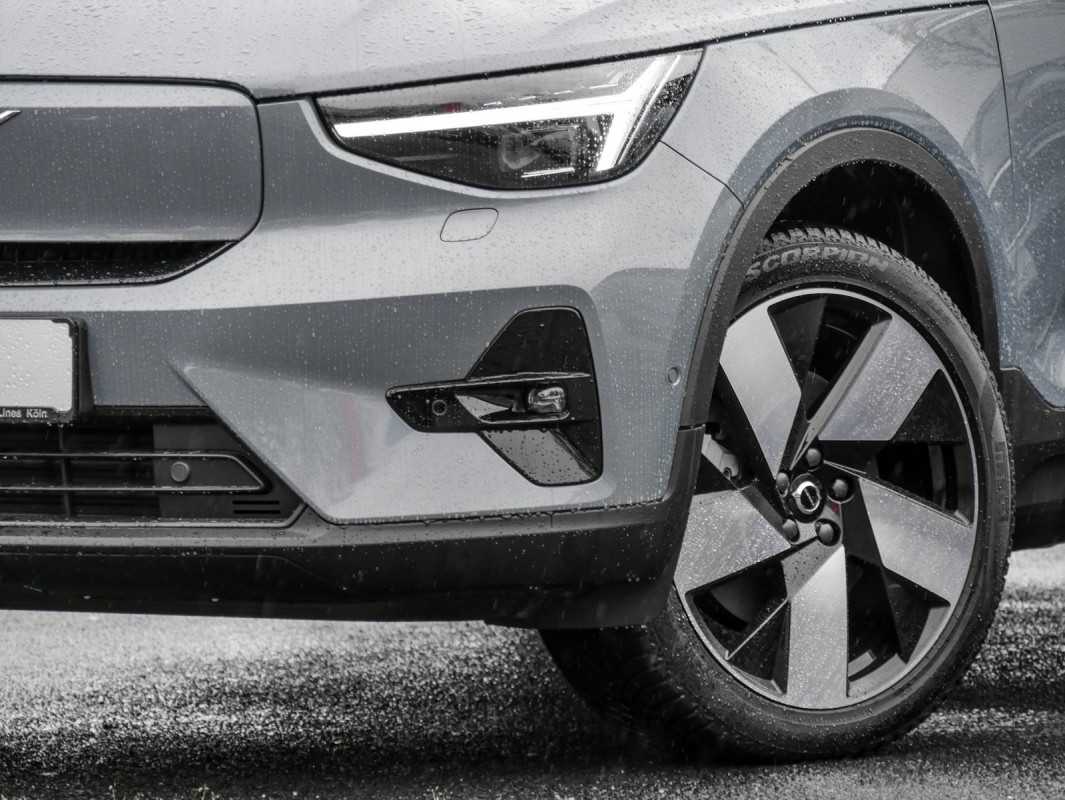Volvo C40 Twin Motor - SUV/Off-road - Grau - Gebrauchtwagen - Bild 6