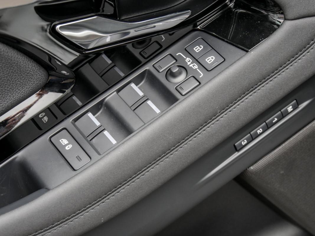 Land Rover Range Rover Evoque R-Dynamic SE - SUV/Off-road - Weiss - Gebrauchtwagen - Bild 12
