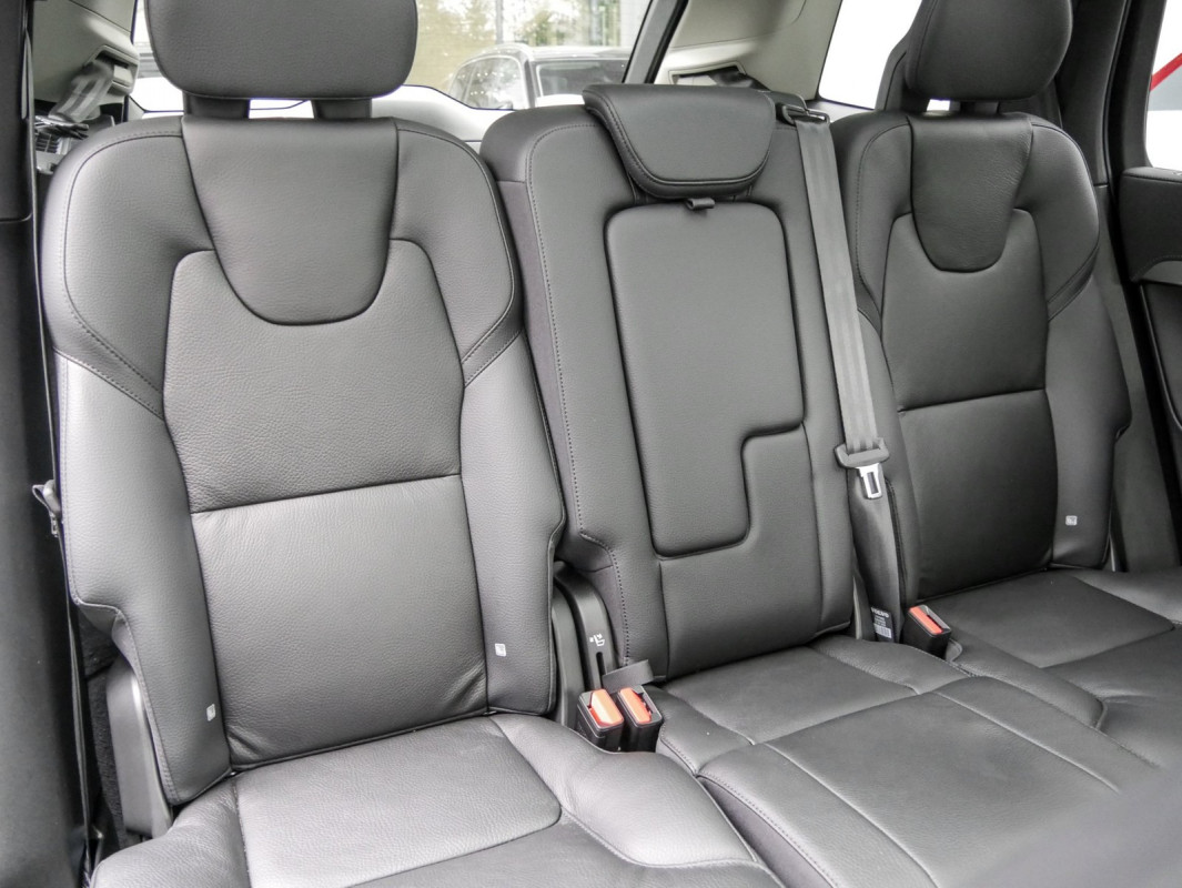 Volvo XC90 B5 (D) AWD - SUV/Off-road - Weiss - Gebrauchtwagen - Bild 5