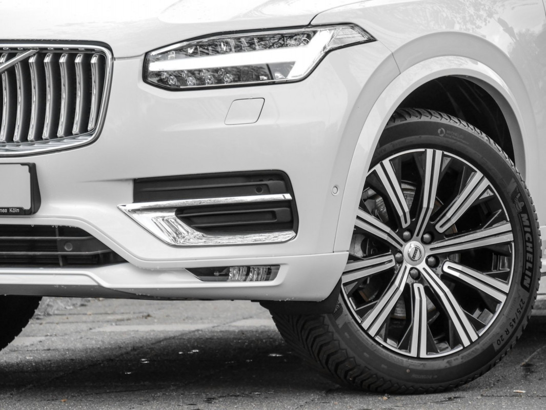 Volvo XC90 B5 (D) AWD - SUV/Off-road - Weiss - Gebrauchtwagen - Bild 6