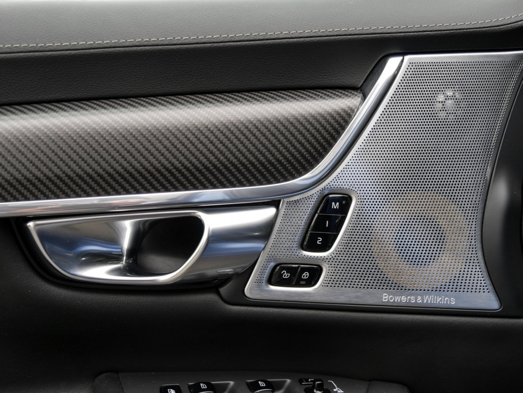 Volvo V90 T8 AWD - Kombi - Blau - Gebrauchtwagen - Bild 12