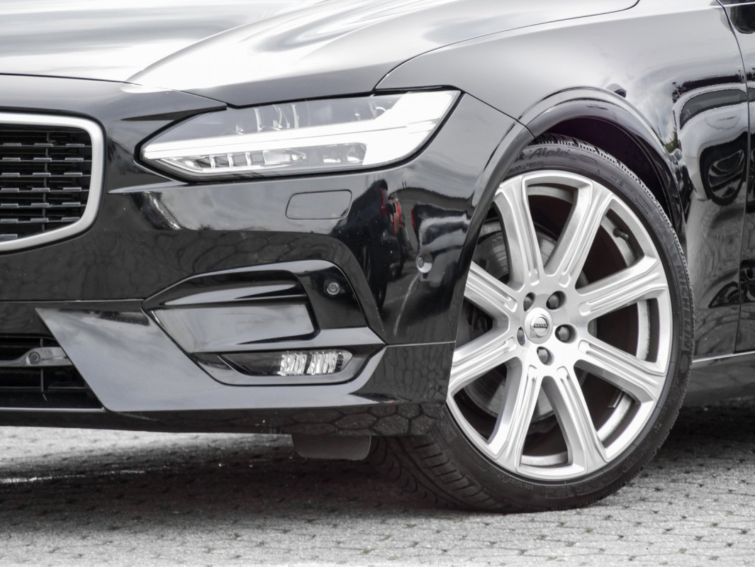 Volvo V90 D5 AWD - Kombi - Schwarz - Gebrauchtwagen - Bild 6