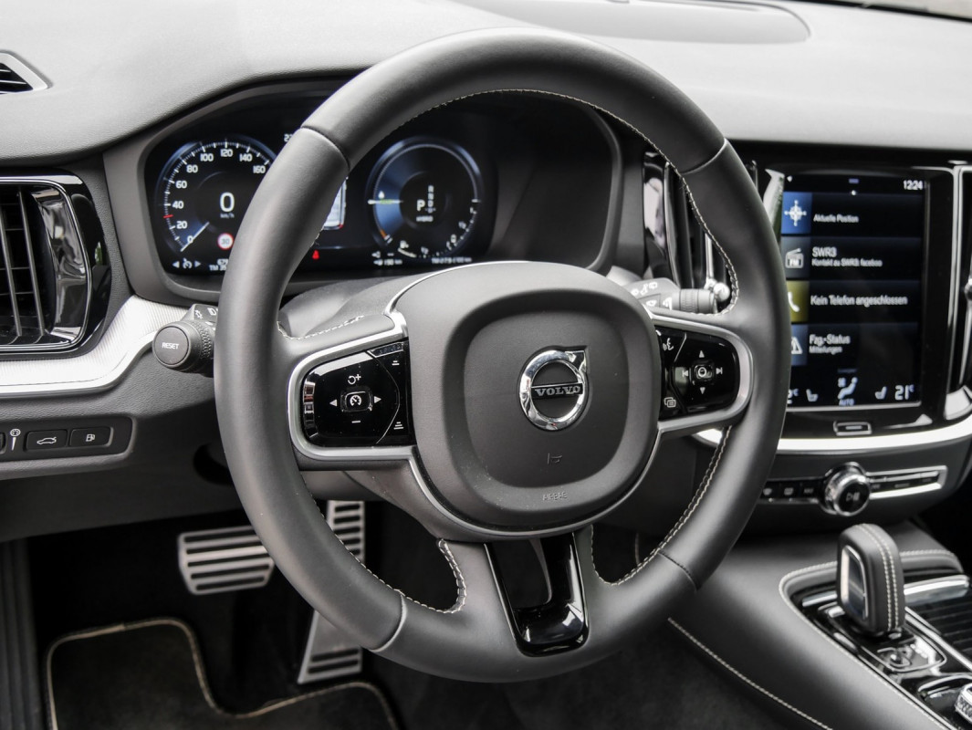 Volvo V60 T6 Recharge AWD - Kombi - Schwarz - Gebrauchtwagen - Bild 15