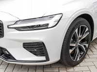 Volvo V60 T6 Recharge AWD - Kombi - Weiss - Gebrauchtwagen - Bild 6