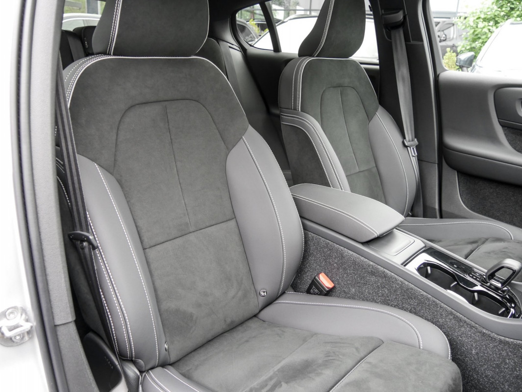 Volvo C40 Twin AWD - SUV/Off-road - Grau - Gebrauchtwagen - Bild 7