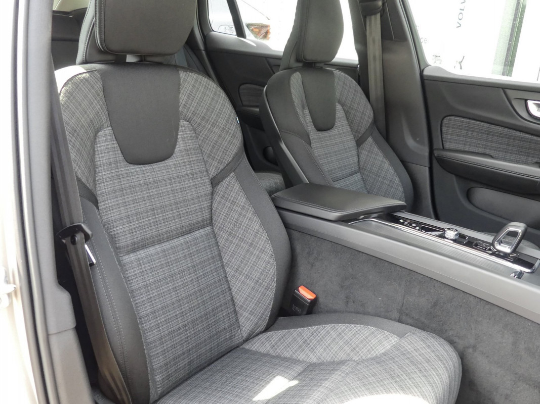 Volvo V60 B3 (B) - Kombi - Gold - Gebrauchtwagen - Bild 7