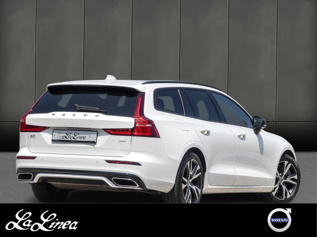 Volvo V60 T6 AWD - Kombi - Weiss - Gebrauchtwagen - Bild 2