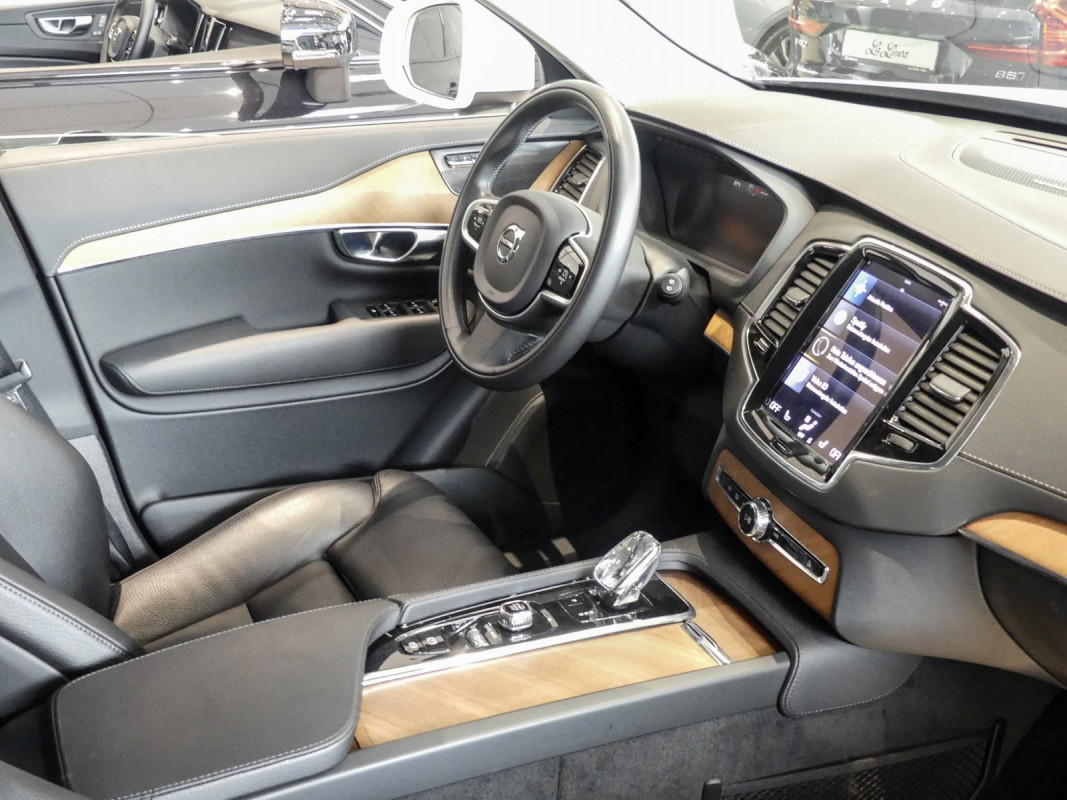 Volvo XC90 B5 (D) AWD - SUV/Off-road - Weiss - Gebrauchtwagen - Bild 3
