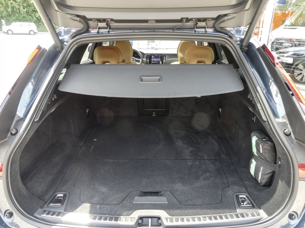Volvo V90 B5 (D) AWD - Kombi - Blau - Gebrauchtwagen - Bild 12