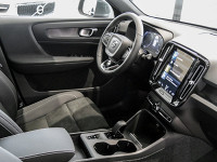 Volvo XC40 T4 Recharge Plug-In Hybrid - SUV/Off-road - Grau - Gebrauchtwagen - Bild 3