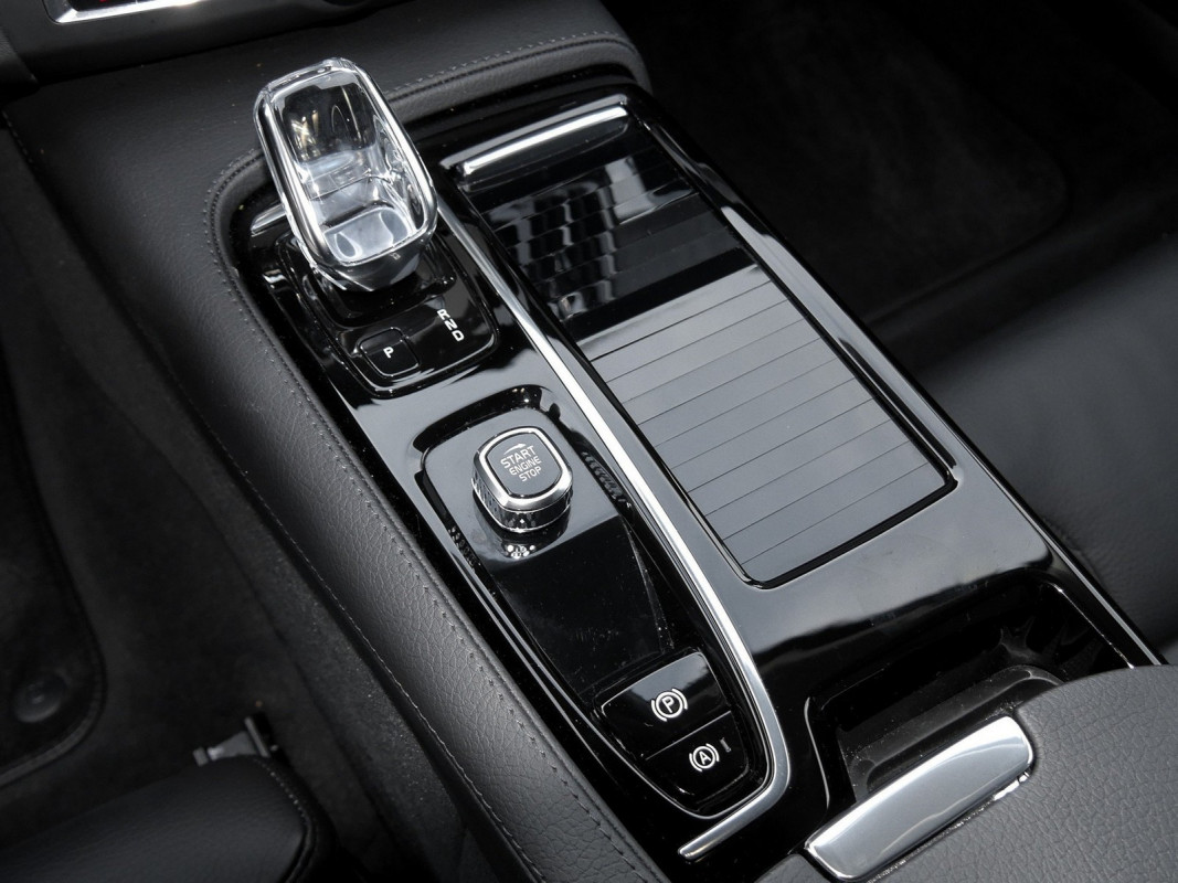 Volvo V90 T6 Plus Bright Recharge - Kombi - Schwarz - Gebrauchtwagen - Bild 11