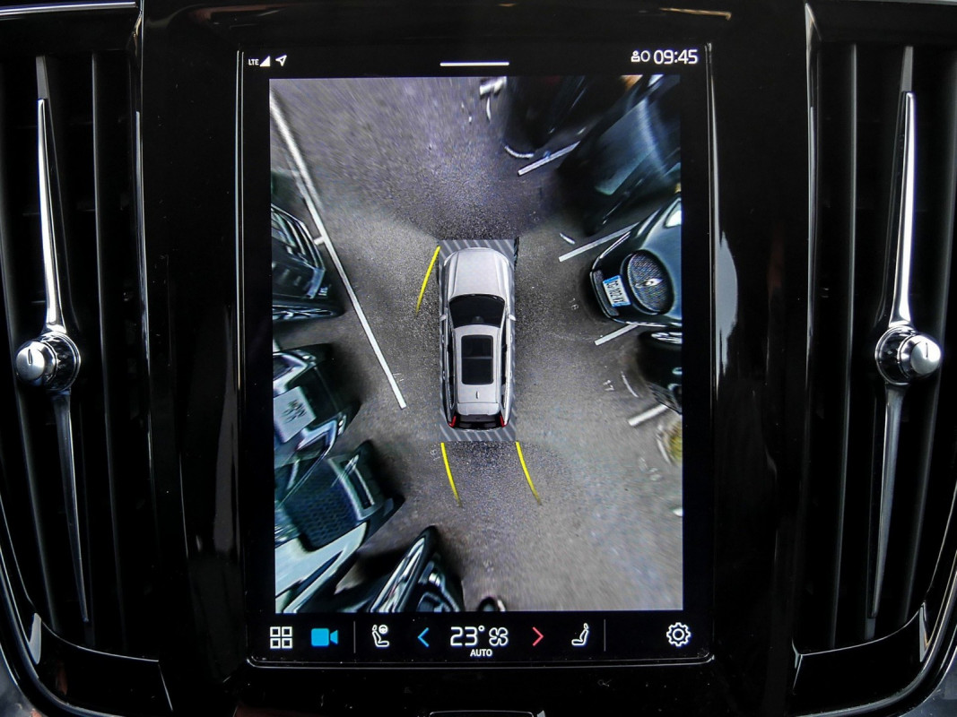 Volvo V90 T6 Plus Bright Recharge - Kombi - Schwarz - Gebrauchtwagen - Bild 13