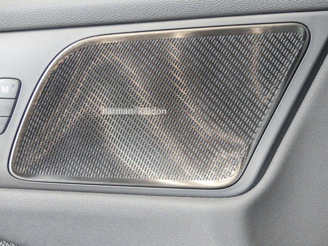 Volvo S60 T8 Recharge - Limousine - Schwarz - Gebrauchtwagen - Bild 12