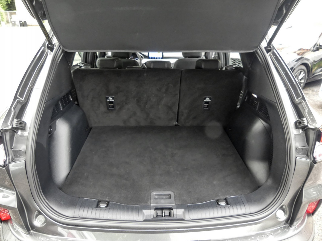 Ford Kuga 1,5l EcoBoost - SUV/Off-road - Grau - Gebrauchtwagen - Bild 12