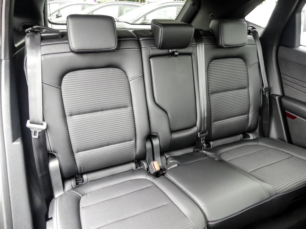 Ford Kuga Titanium 1,5 l EcoBoost 150 PS - SUV/Off-road - Grau - Neuwagen - Bild 4