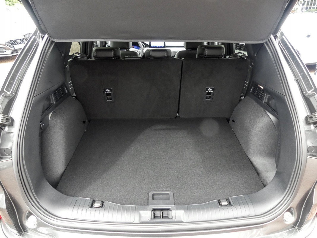 Ford Kuga Titanium 1,5 l EcoBoost 150 PS - SUV/Off-road - Grau - Neuwagen - Bild 10