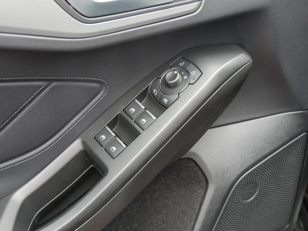 Ford Focus Turnier - Kombi - Grau - Gebrauchtwagen - Bild 11