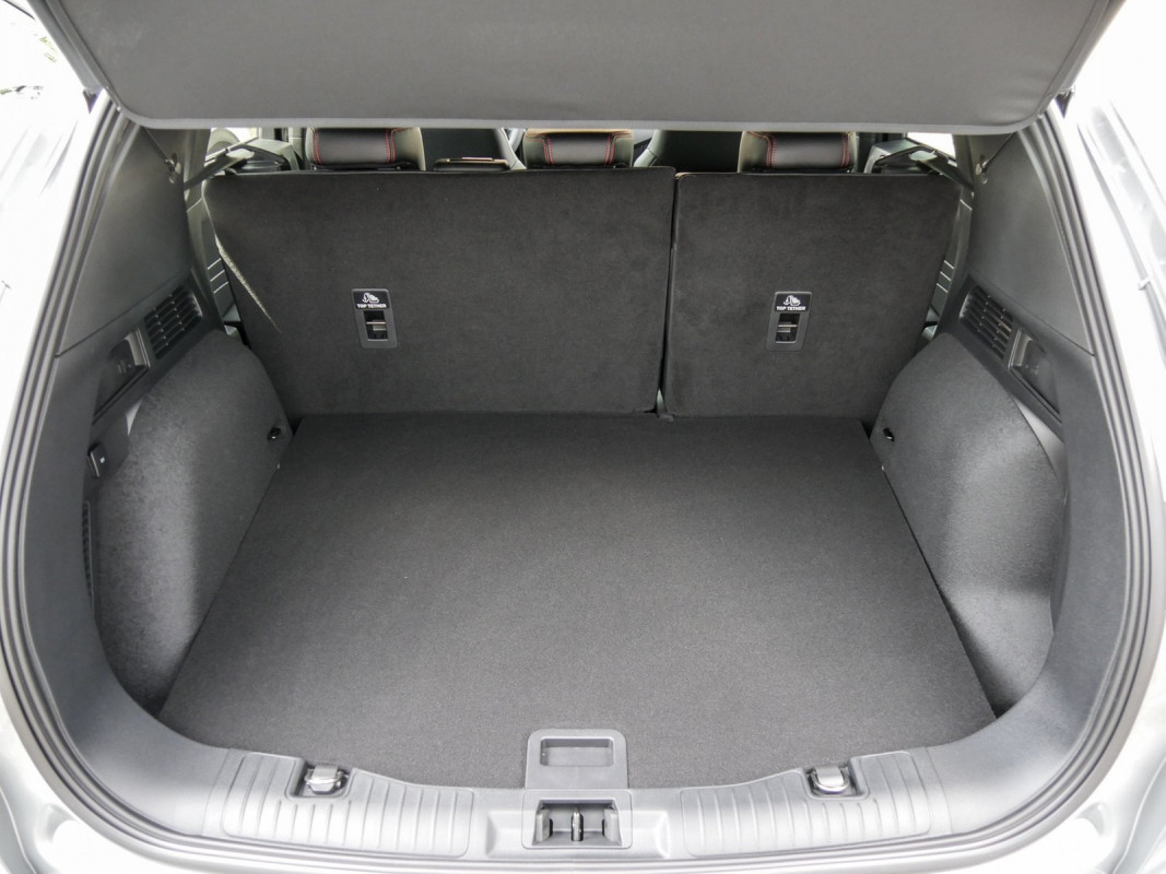 Ford Kuga Titanium 1,5 l EcoBoost 150 PS - SUV/Off-road - Silber - Neuwagen - Bild 15