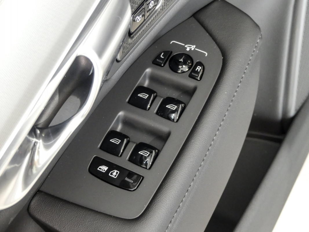 Volvo V90 T6 Recharge AWD - Kombi - Grau - Neuwagen - Bild 11