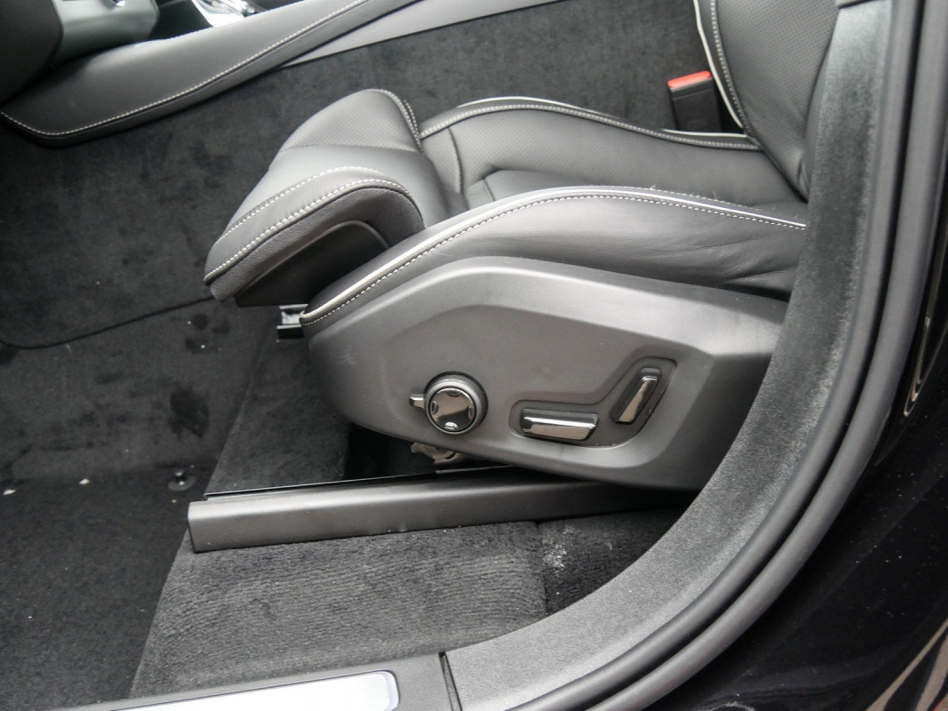 Volvo XC90 B5 (D) - SUV/Off-road - Schwarz - Gebrauchtwagen - Bild 8