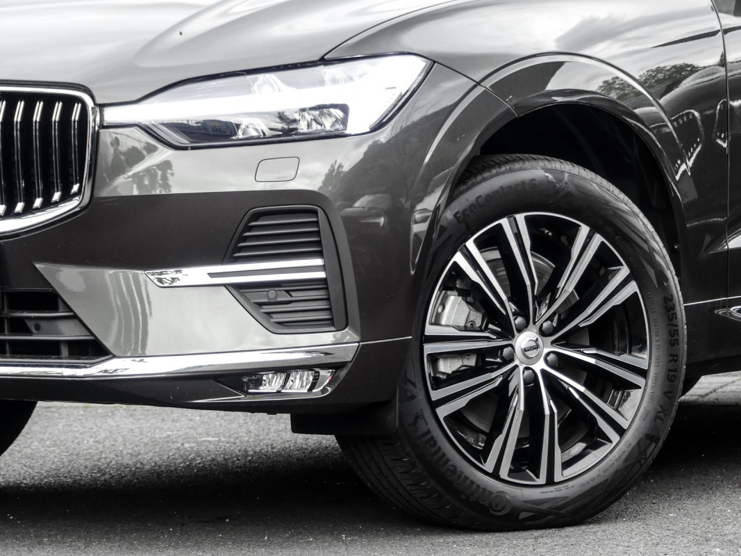 Volvo XC60 B5 (D) AWD - SUV/Off-road - Grau - Gebrauchtwagen - Bild 6