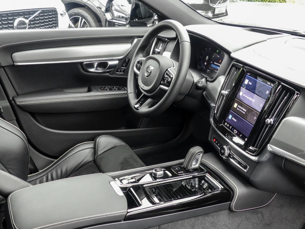 Volvo V90 T8 Recharge AWD - Kombi - Blau - Gebrauchtwagen - Bild 3