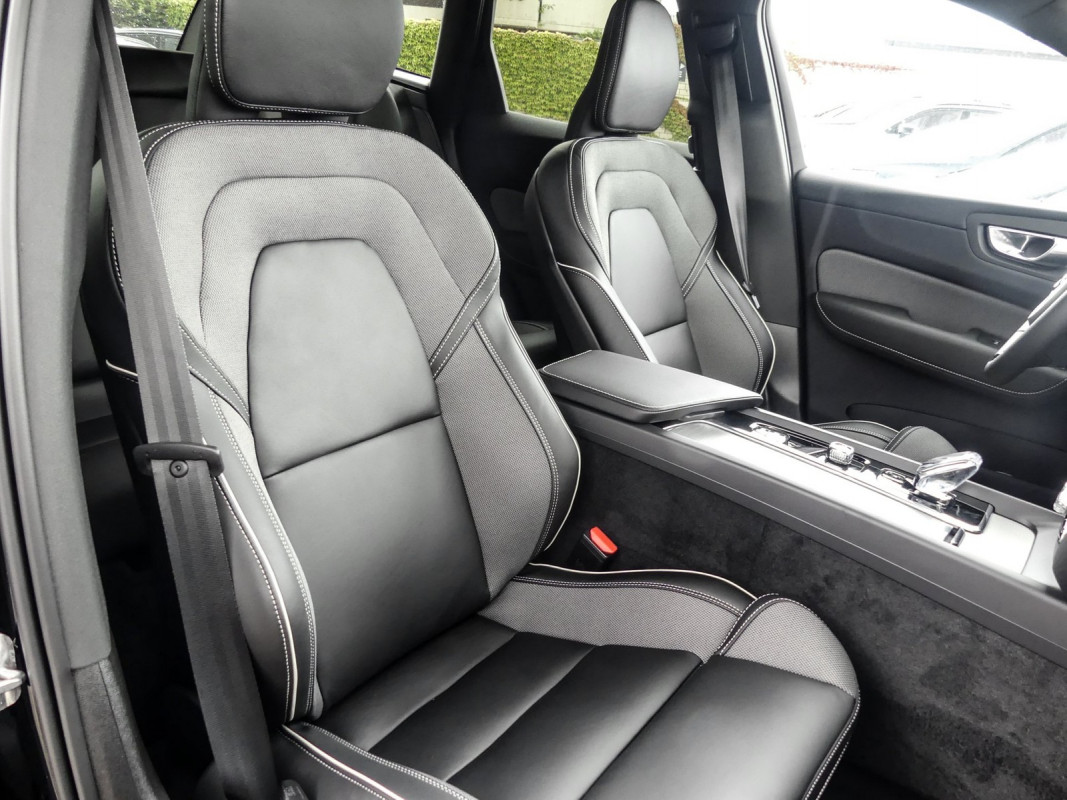 Volvo XC60 Recharge T6 AWD - SUV/Off-road - Schwarz - Neuwagen - Bild 6