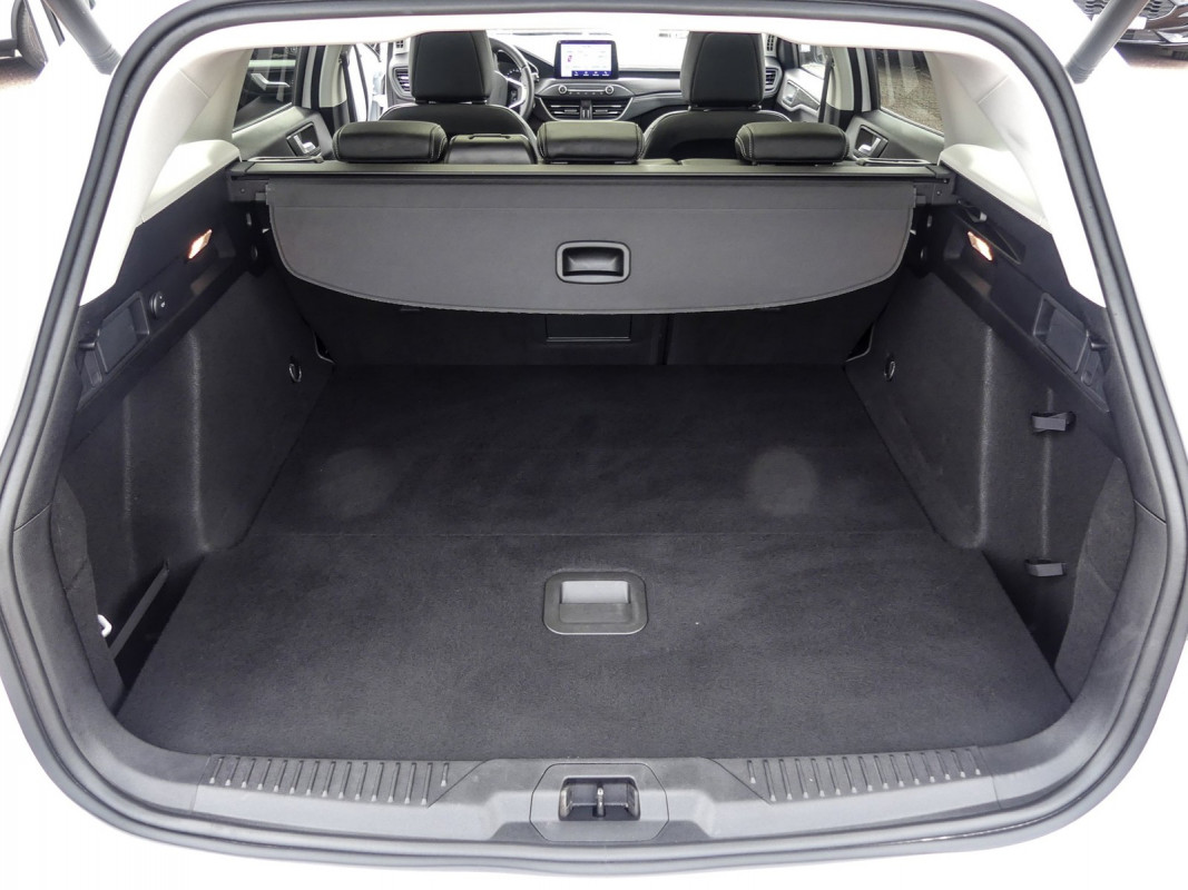 Ford Focus Turnier - Kombi - Weiss - Gebrauchtwagen - Bild 12