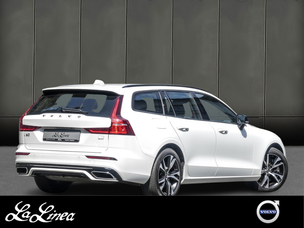 Volvo V60 T6 AWD Recharge - Kombi - Weiss - Gebrauchtwagen - Bild 2