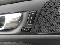 Volvo V60 T6 AWD Recharge - Kombi - Weiss - Gebrauchtwagen - Bild 13