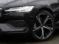 Volvo V60 B4 (B) DKG - Kombi - Schwarz - Gebrauchtwagen - Bild 6