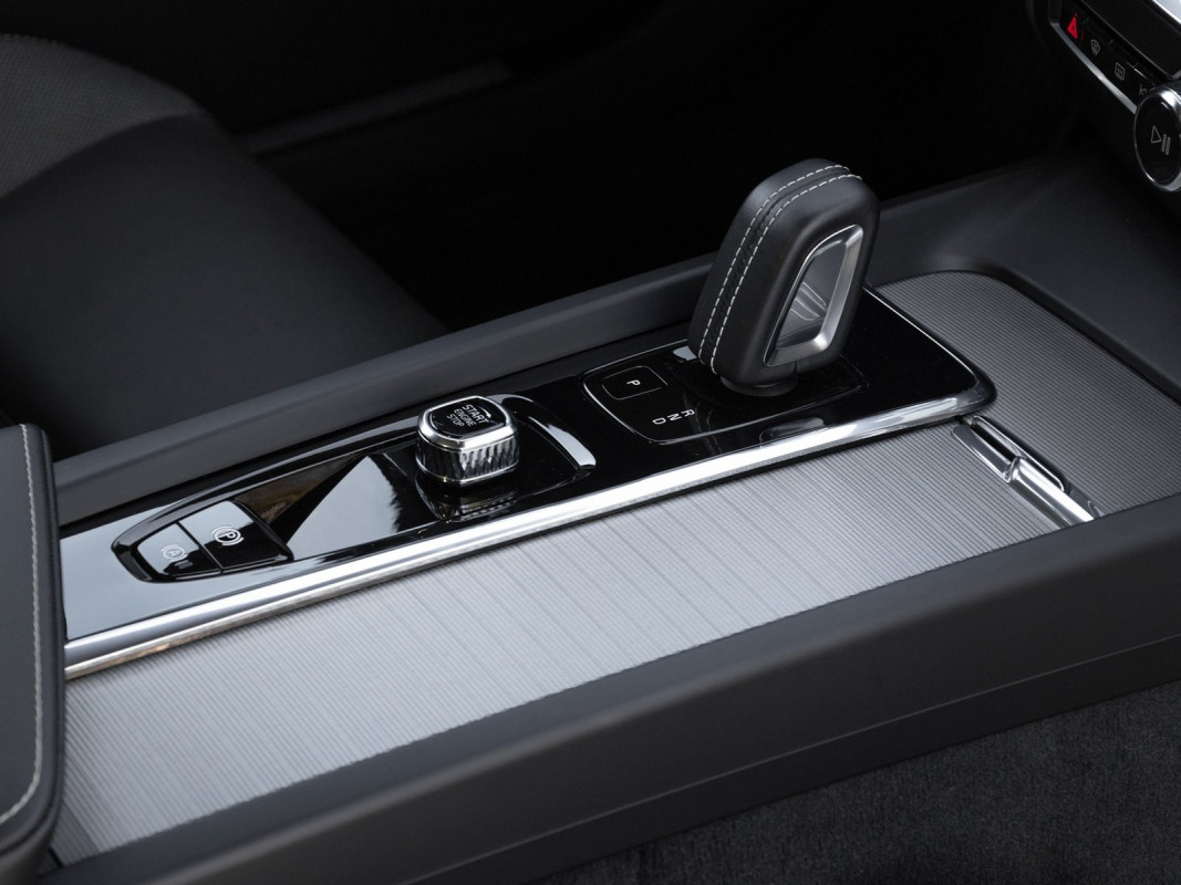 Volvo V60 B6 AWD - Kombi - Grau - Gebrauchtwagen - Bild 9
