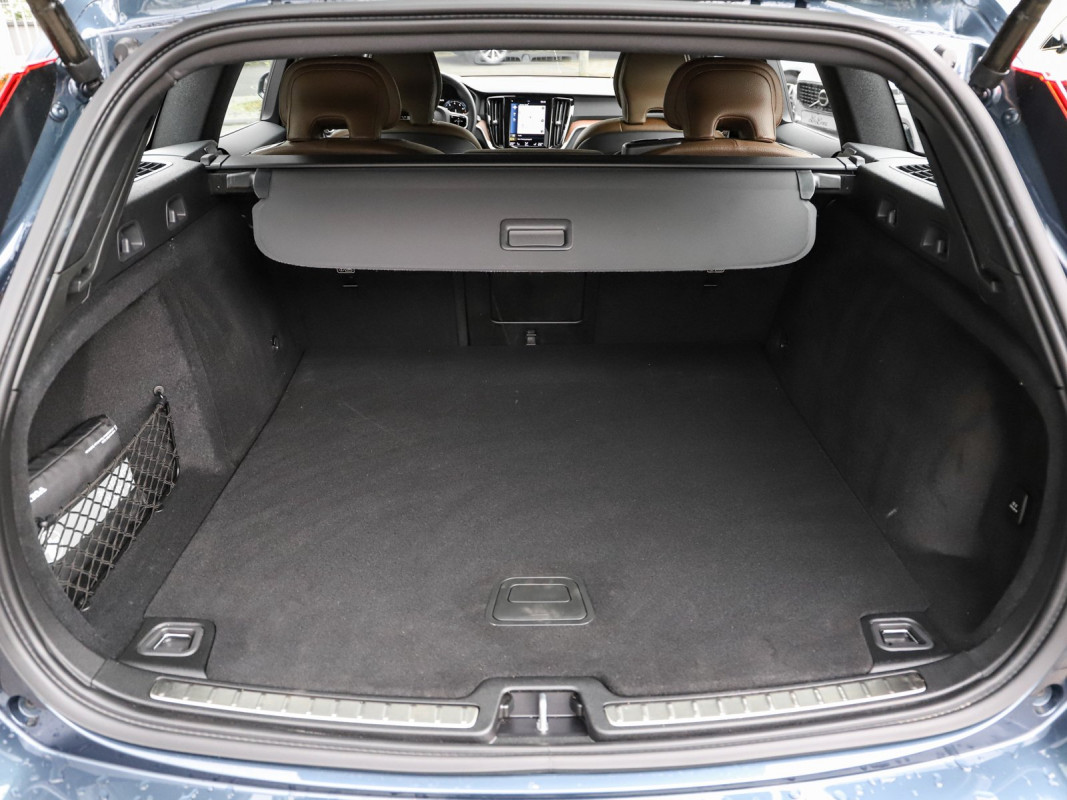 Volvo V60 B4 (B) - Kombi - Blau - Gebrauchtwagen - Bild 10