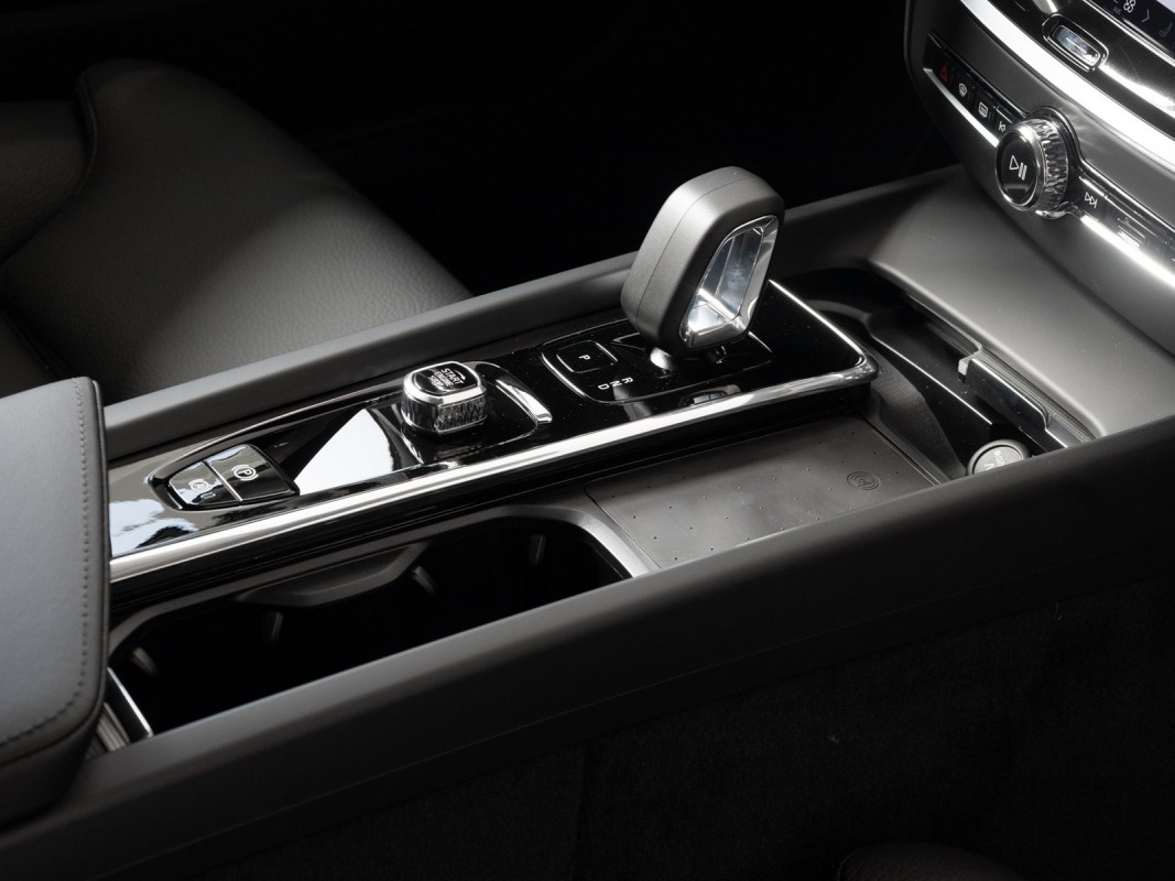 Volvo V60 B4 Diesel - Kombi - Grau - Tageszulassung - Bild 7