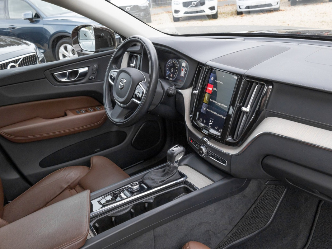 Volvo XC60 D4 - SUV/Off-road - Braun - Gebrauchtwagen - Bild 3