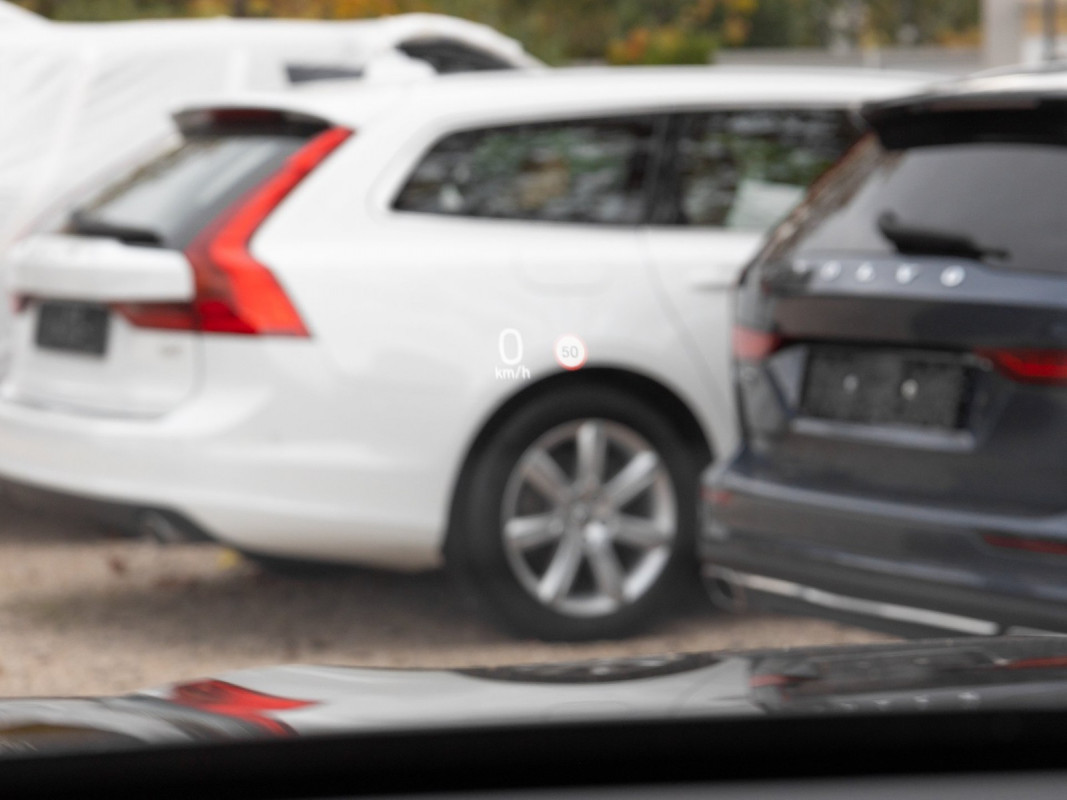 Volvo XC60 D4 - SUV/Off-road - Braun - Gebrauchtwagen - Bild 12
