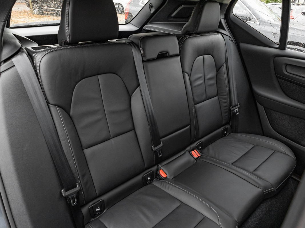 Volvo XC40 B4 - SUV/Off-road - Blau - Gebrauchtwagen - Bild 5