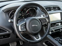 Jaguar F-PACE - SUV/Off-road - Grau - Gebrauchtwagen - Bild 8
